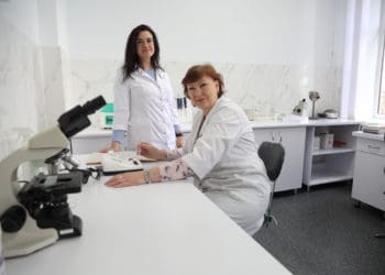 У Тернопiльському центрi служби кровi запрацювала оновлена лабораторiя контролю якостi