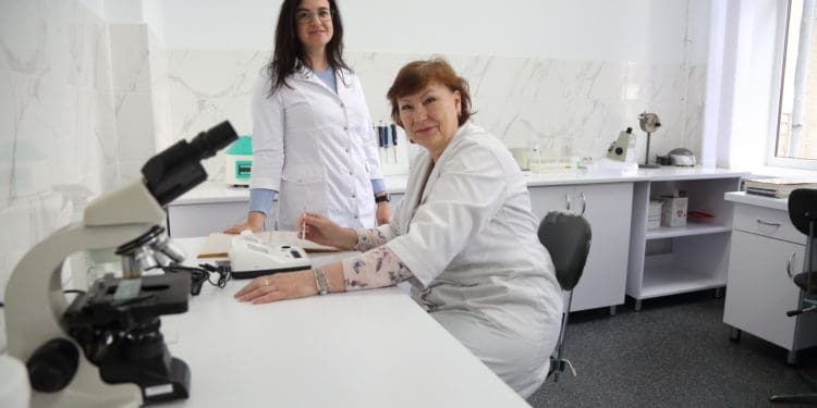 У Тернопiльському центрi служби кровi запрацювала оновлена лабораторiя контролю якостi