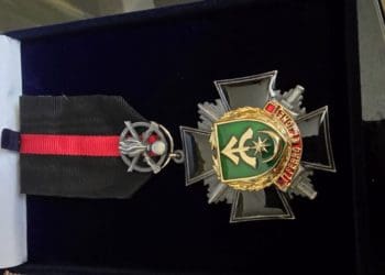 За підтримку воїнів: волонтер «Української команди» з Чортківщини отримав хрест 31-ї ОМБр