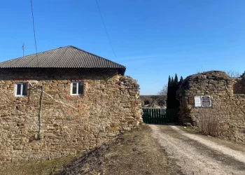 Історія й легенди унікального Микулинецького замку, єдиної в Україні житлової фортеці