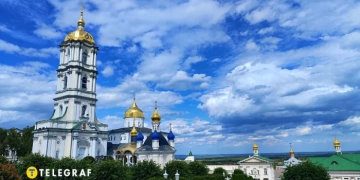Українізація на показ? Як зараз виглядає Почаївська лавра і що там змінилося (фото)