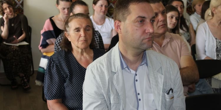 У краєзнавчому музеї презентували книгу-дослідження отця Віталія Козака про давню історію парафії Тернополя