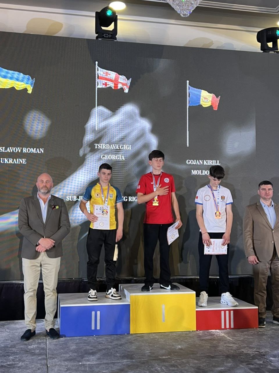 Армрестлери з Тернопільщини привезли медалі з Чемпіонату Європи в Румунії