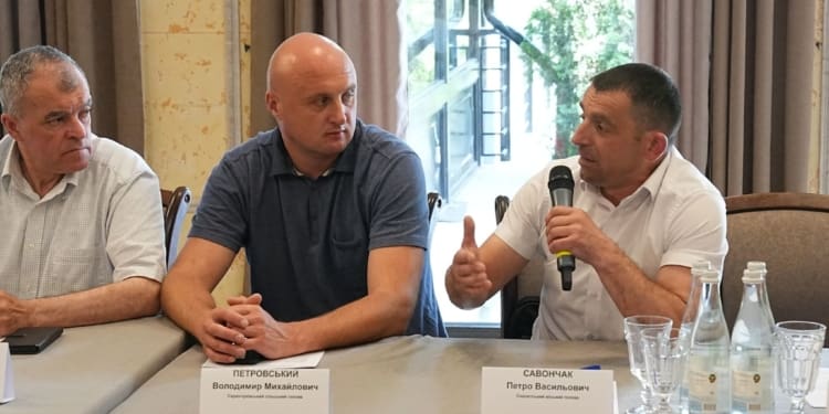 У Чорткові провели круглий стіл про розвиток місцевого самоврядування