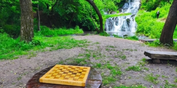 Оновили рекреаційні зони для комфортного відпочинку в урочищі «Червоне»