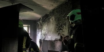Вибух і пожежа у багатоповерхівці в Тернополі: загинула жінка, чоловік у лікарні