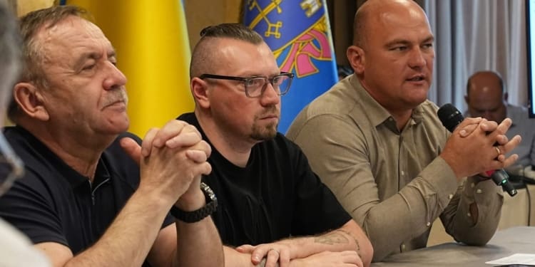 У Чорткові провели круглий стіл про розвиток місцевого самоврядування