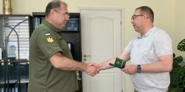 Тернопільська митниця подякували колегам-захисникам напередодні Дня митника