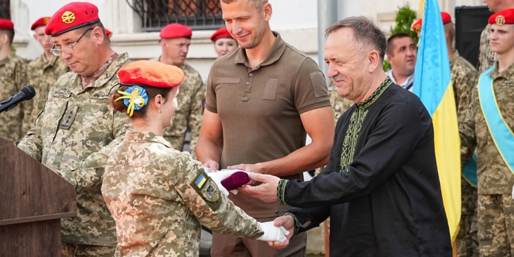 78 випускників Тернопільського військового коледжу отримали дипломи у Збаразькому замку