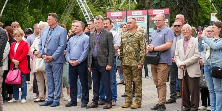 У Тернополі відзначили 29-ту річницю Конституції України: єдність, вдячність, нагороди