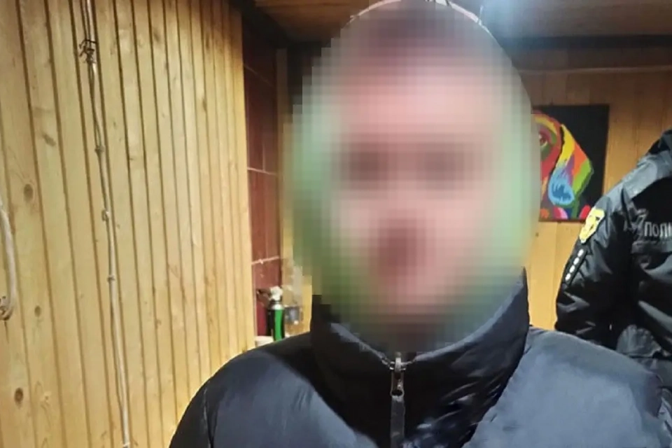 Іменинник, який у сауні поранив трьох друзів, отримав умовний термін