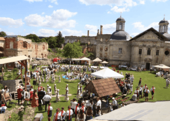 На Тернопільщині відбувся перший в Україні фестиваль «Чарівний світ ляльки-мотанки»!