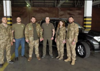 «Перемагає той, хто швидше», – бійці 112 бригади ТрО отримали позашляховик від «Української команди»