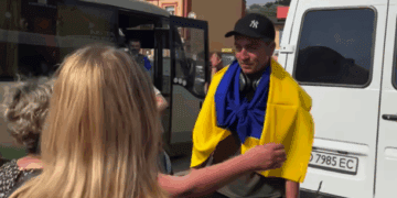 Кременець вітає повернення Назара Вашкевича з полону