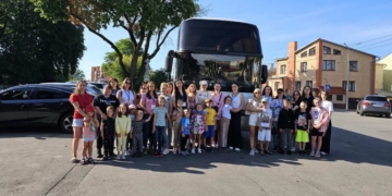 Родини загиблих захисників з Тернополя вирушили на відпочинок у Карпати