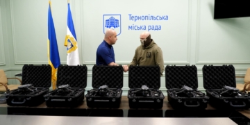 Тернопіль для ЗСУ: 6 квадрокоптерів DJI Mavic передали 24-ій бригаді ім. короля Данила