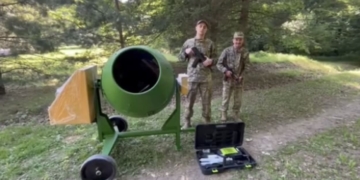 Тернопільські волонтери передали бійцям 49-ї бригади обладнання для укріплень