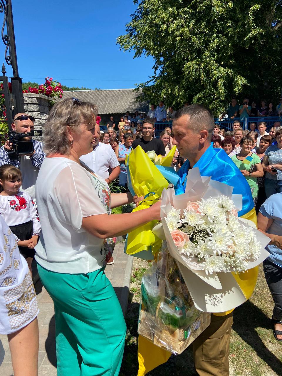 На Тернопільщину після 35 місяців полону повернувся військовий Віталій Заморський