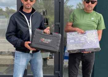 Волонтери «Української команди» зі Збаражчини передали на фронт інструменти та техніку