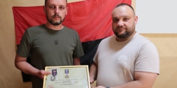 Офіцер-розвідник «Скорпіон» з Тернопільщини отримав відзнаку за поранення