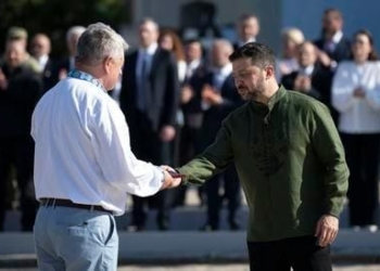 Президент України Володимир Зеленський вручив орден «За заслуги» ІІ ступеня Валерiю Федорейку