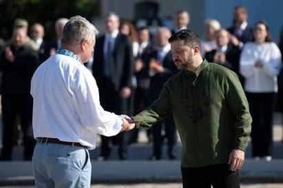 Президент України Володимир Зеленський вручив орден «За заслуги» ІІ ступеня Валерiю Федорейку