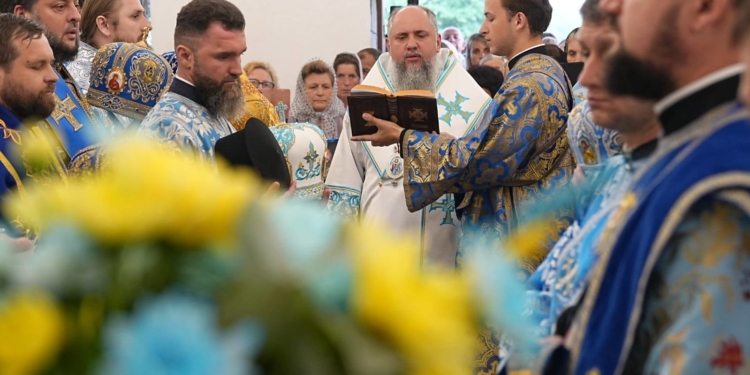 Всеукраїнська проща у Лішні на Кременеччині зібрала родини загиблих Героїв