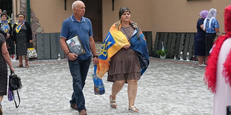 Всеукраїнська проща у Лішні на Кременеччині зібрала родини загиблих Героїв