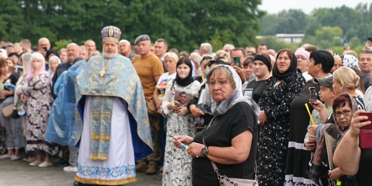 Всеукраїнська проща у Лішні на Кременеччині зібрала родини загиблих Героїв
