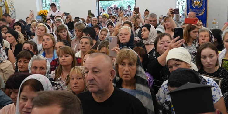 Всеукраїнська проща у Лішні на Кременеччині зібрала родини загиблих Героїв