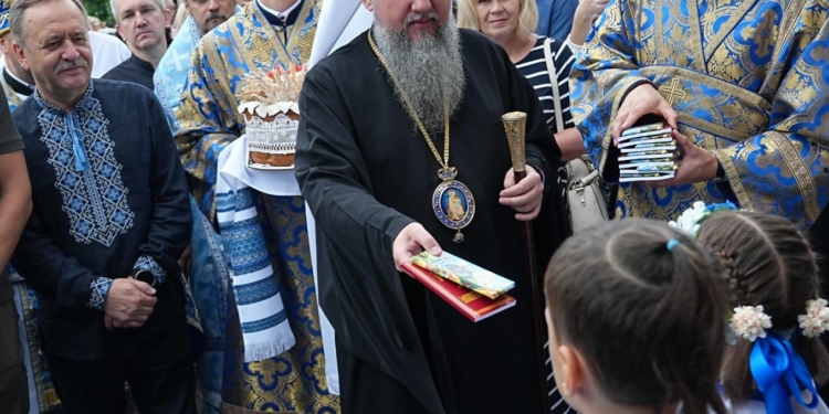 Всеукраїнська проща у Лішні на Кременеччині зібрала родини загиблих Героїв
