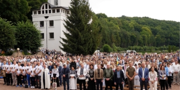 Проща в Зарваниці