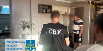На Тернопiльщинi викрито мiжрегiональну злочинну групу, що переправляла «ухилянтiв» до країн ЄС