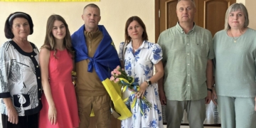 З ворожого полону зустрічали захисника Володимира Мотику