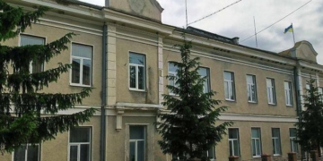 Скандал у Гусятинському коледжі: порнографія, ухилянти і мільйони? – ЗМІ