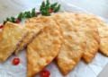 Швидкий варіант чебуреків без тіста