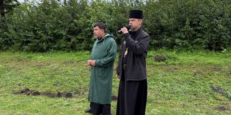 Понад 350 паломників ідуть до Зарваниці просити миру для України