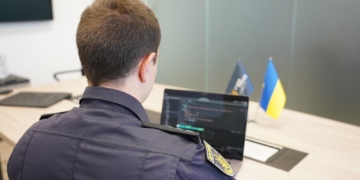 Вимагали 60 млн доларів викупу: кіберполіцейські допомогли знешкодити міжнародну хакерську мережу