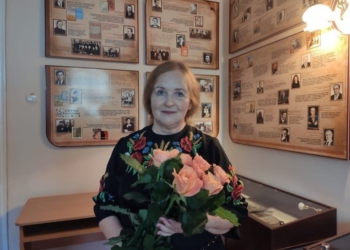 Леся Романчук.