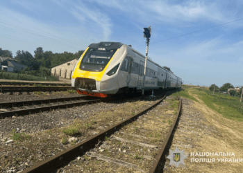 Потяг травмував 68-річну жінку на Чортківщині