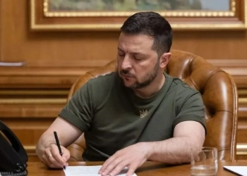 Зеленський підписав закон, що посилює контроль над НАБУ та САП