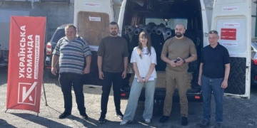 “Військова пошта” з Тернопільщини: волонтери передали укріплення, маскування та авто для 105-ої бригади