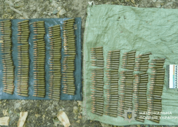 У Чорткові поліція вилучила у перехожого майже 400 набоїв до АК