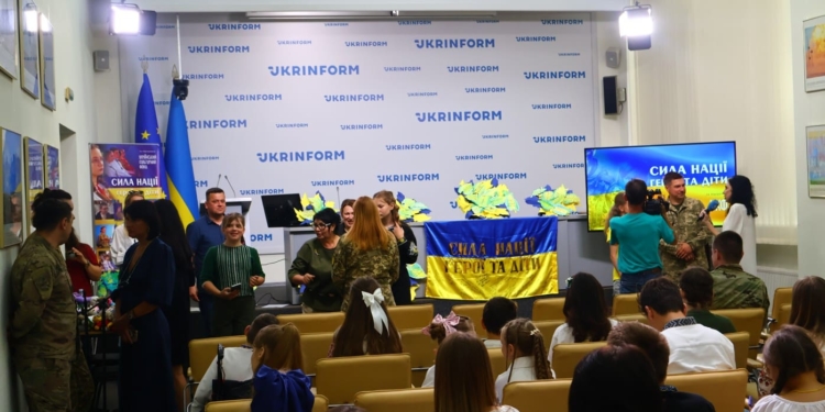 Сила, що єднає серця: як діти та герої створили історію, яка надихає Україну