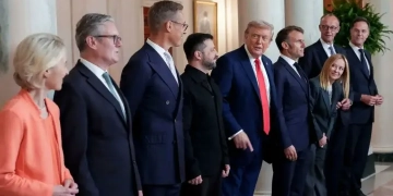 Лідери на зустрічі з Трампом мають різні підходи до припинення вогню в Україні, – Bloomberg