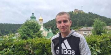 Боєць із Тернопільщини Назар Вашкевич повернувся додому після 15 місяців полону