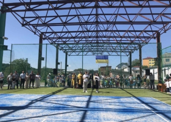 тенісний корт