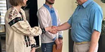 Двоє молодих спеціалістів склали присягу в Тернопільській митниці