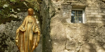 На Тернопільщині спотворено Печеру Відлюдника: місцеві та чиновники звинувачуються у псуванні пам’ятки