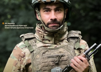 Герої серед нас: Від гіда до навідника 44 ОАБр